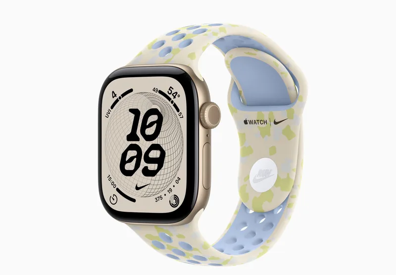 Apple Watch Series 12 42mm, Helles Gold Gehäuse, Kreide Calm Nike Sport Band